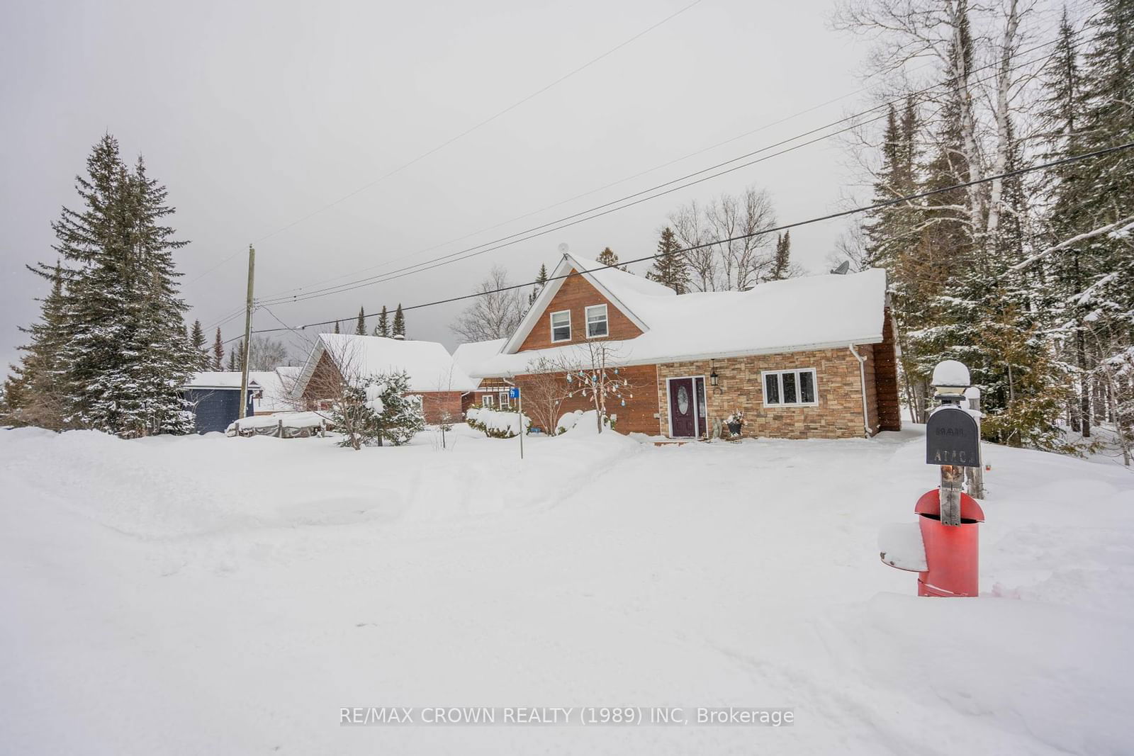 Building at 99 Lefebvre Peninsula Road, Moonbeam