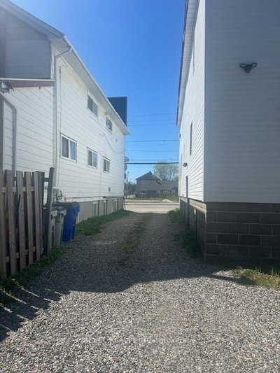 134 Golden Avenue — photo 6
