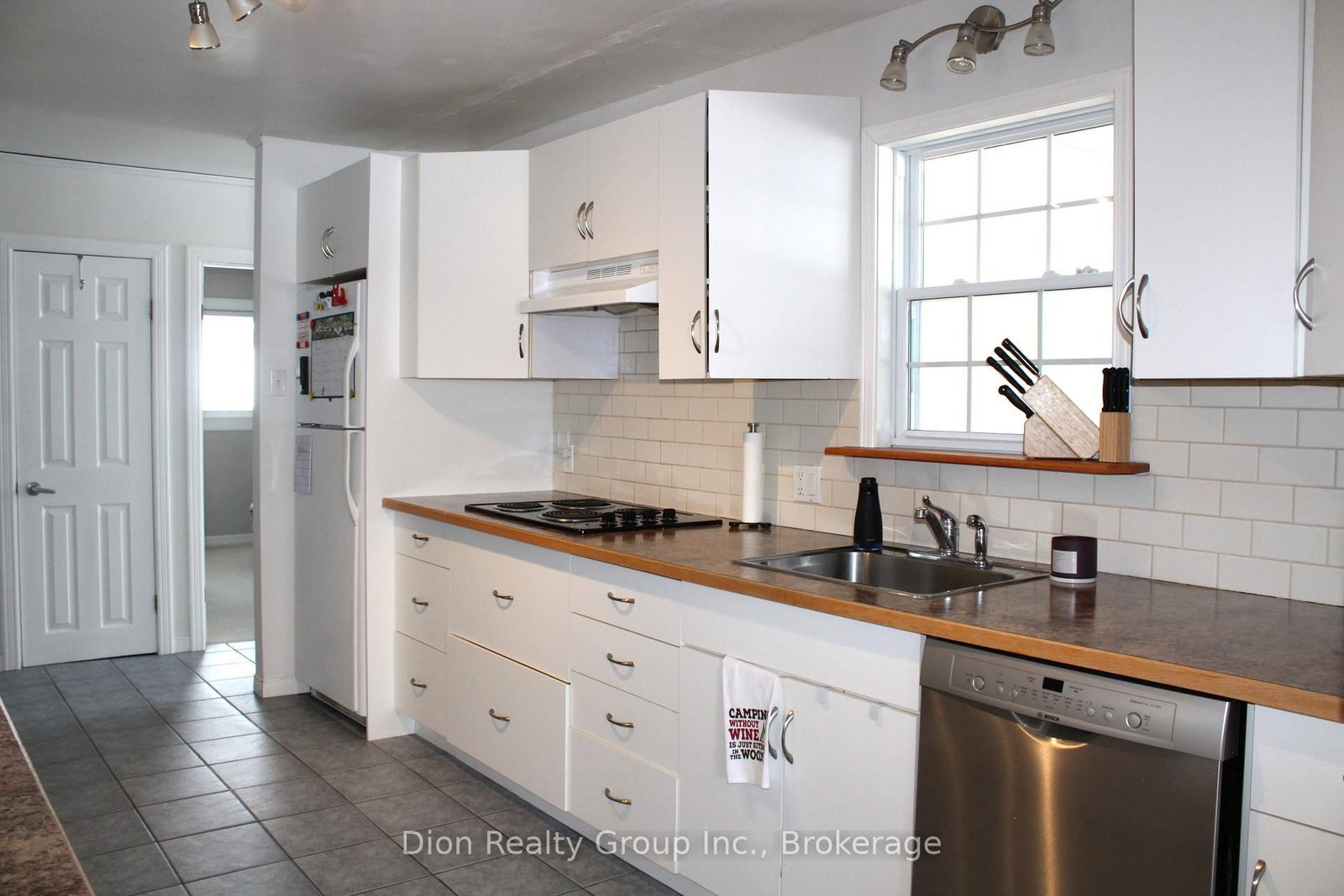 Listing Image 19