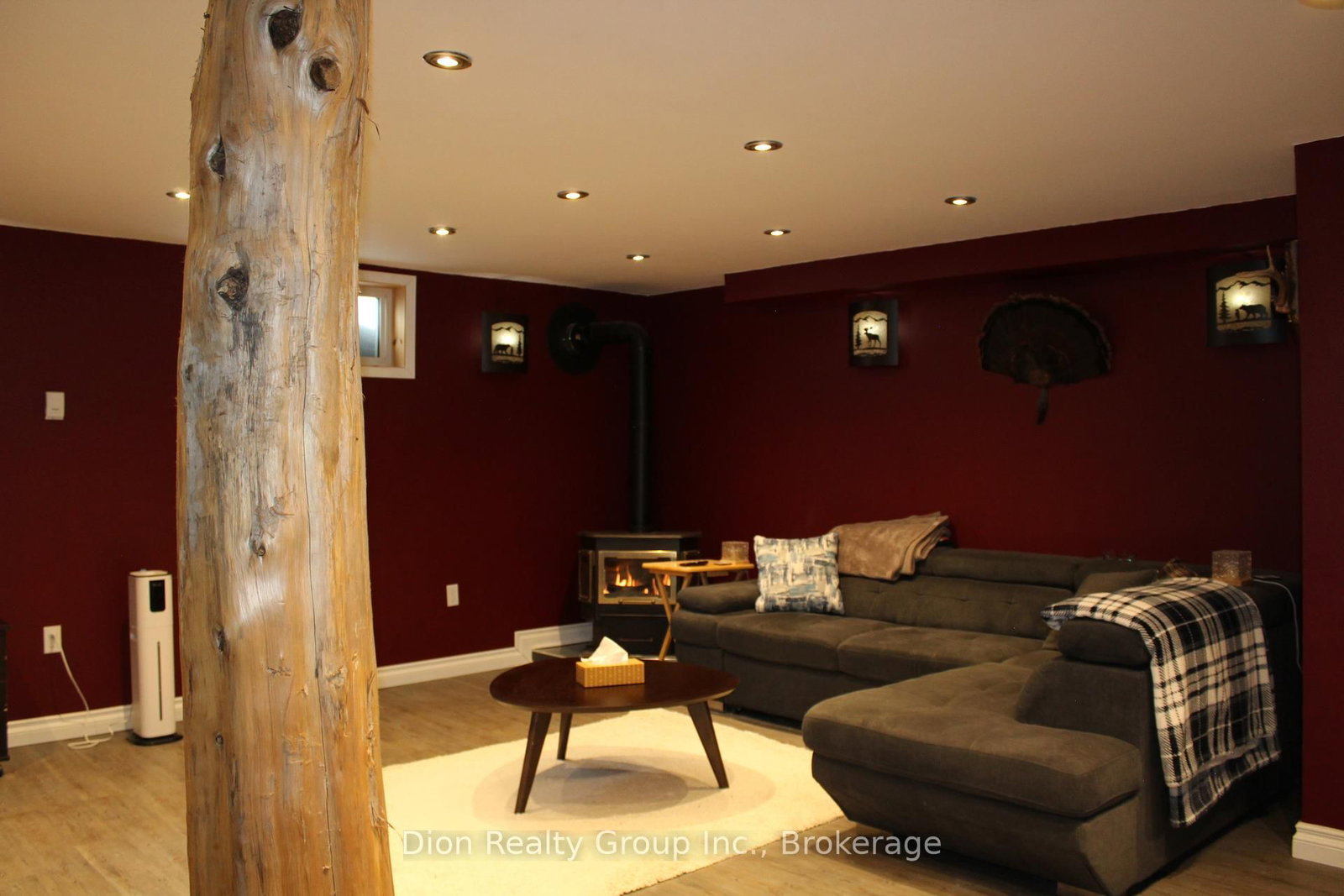 Listing Image 27