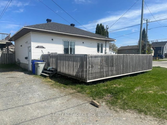 364 Craig Street