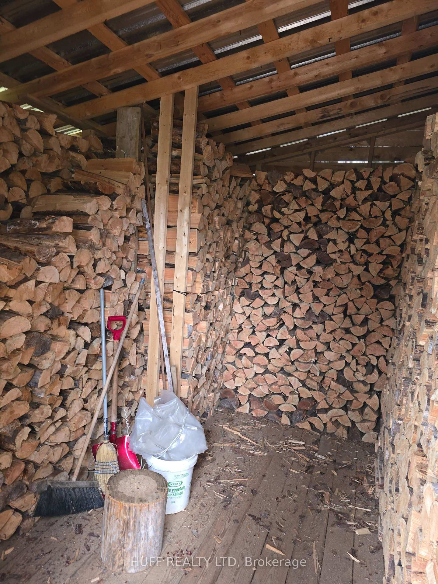 Listing Image 7