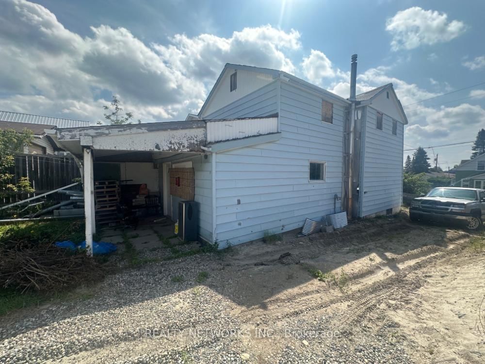 Detached House sold at 52 Way Avenue, Timmins, TS - SW, P4N 3C5 - MLS: T12113993