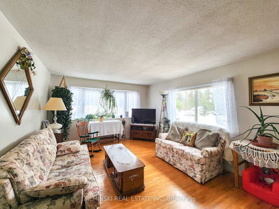 Unit 9 — 8885 11 Highway, Iroquois Falls - Iroquois Falls image-0-3