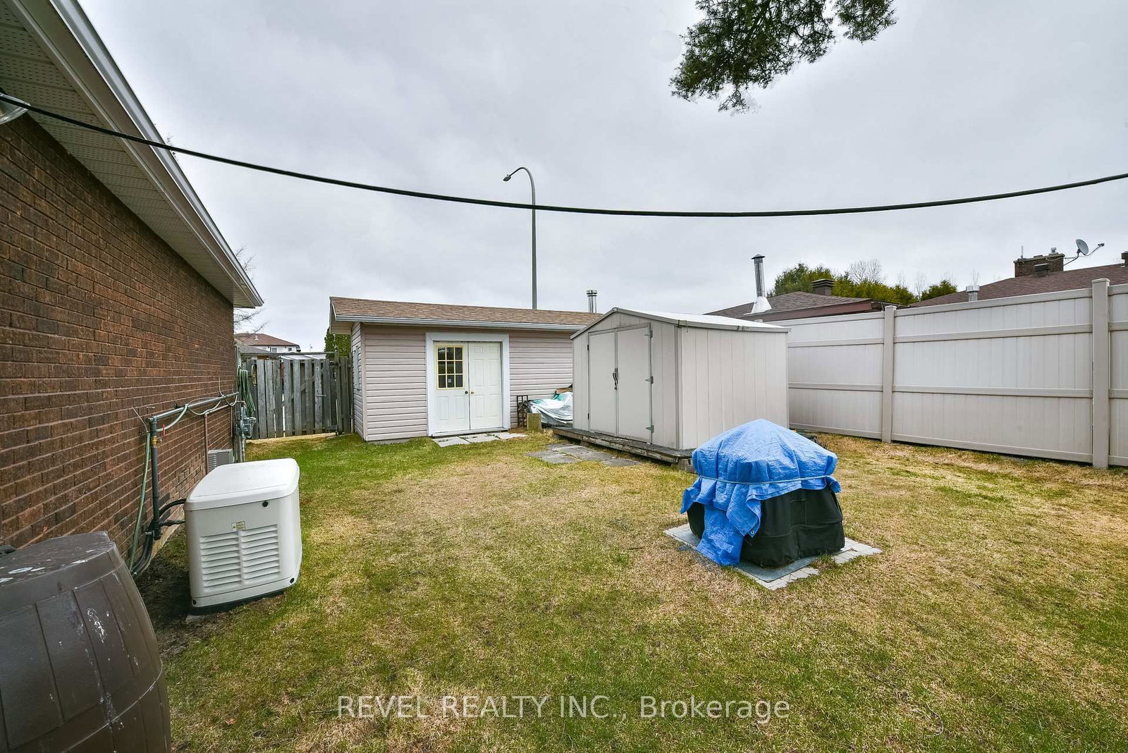 Listing Image 7