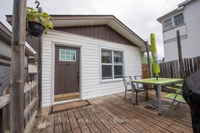 19 Dwyer Avenue