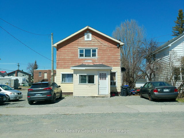 7 Hudson Bay Avenue