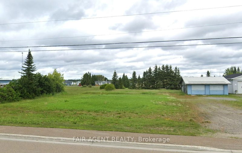 318 Highway 11, Val Rita-Harty -  image-0-0
