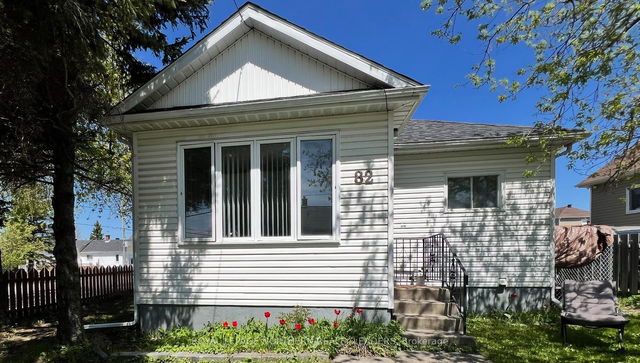 82 Floral Avenue