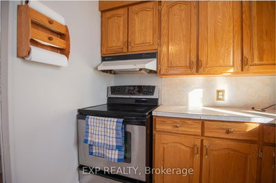 92 Hollywood Ave, Smooth Rock Falls - SRF image-0-4