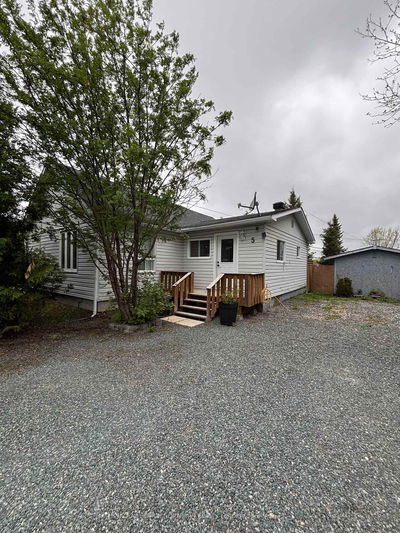 5 Algonquin Rd, Cochrane -  image-0-1