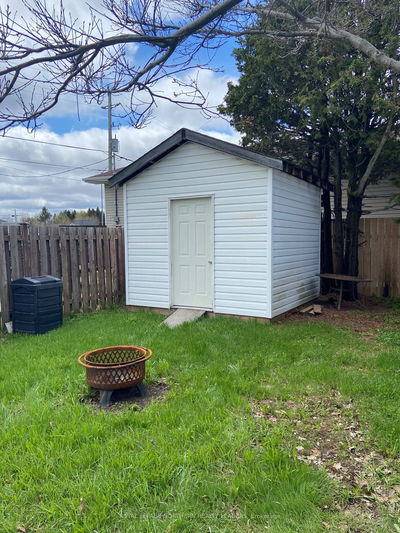 228 Moore St, Timmins - SP - Main Area image-0-3