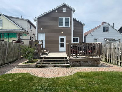 13 Vipond Rd, Timmins - SCH - Main Area image-0-4