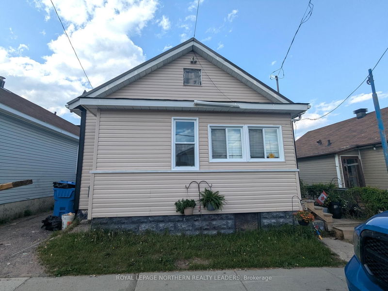 29 Dwyer Ave, Timmins - SCH - Main Area image-0-0