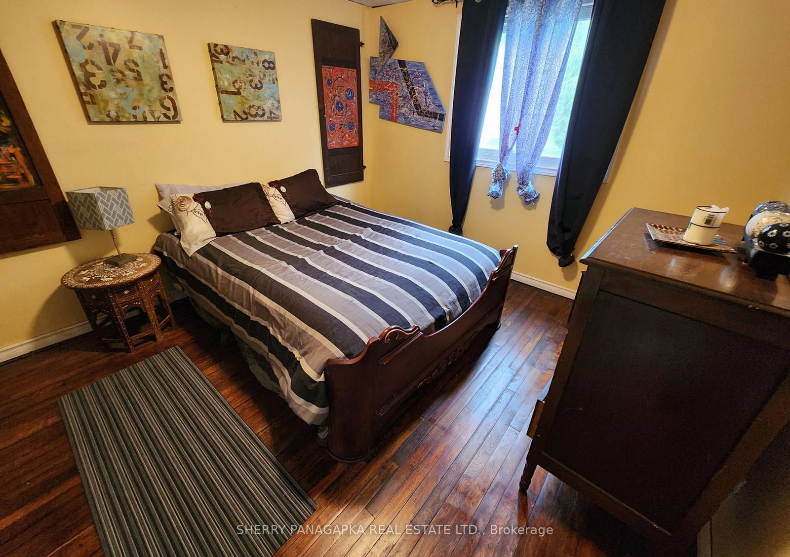 Listing Image 7