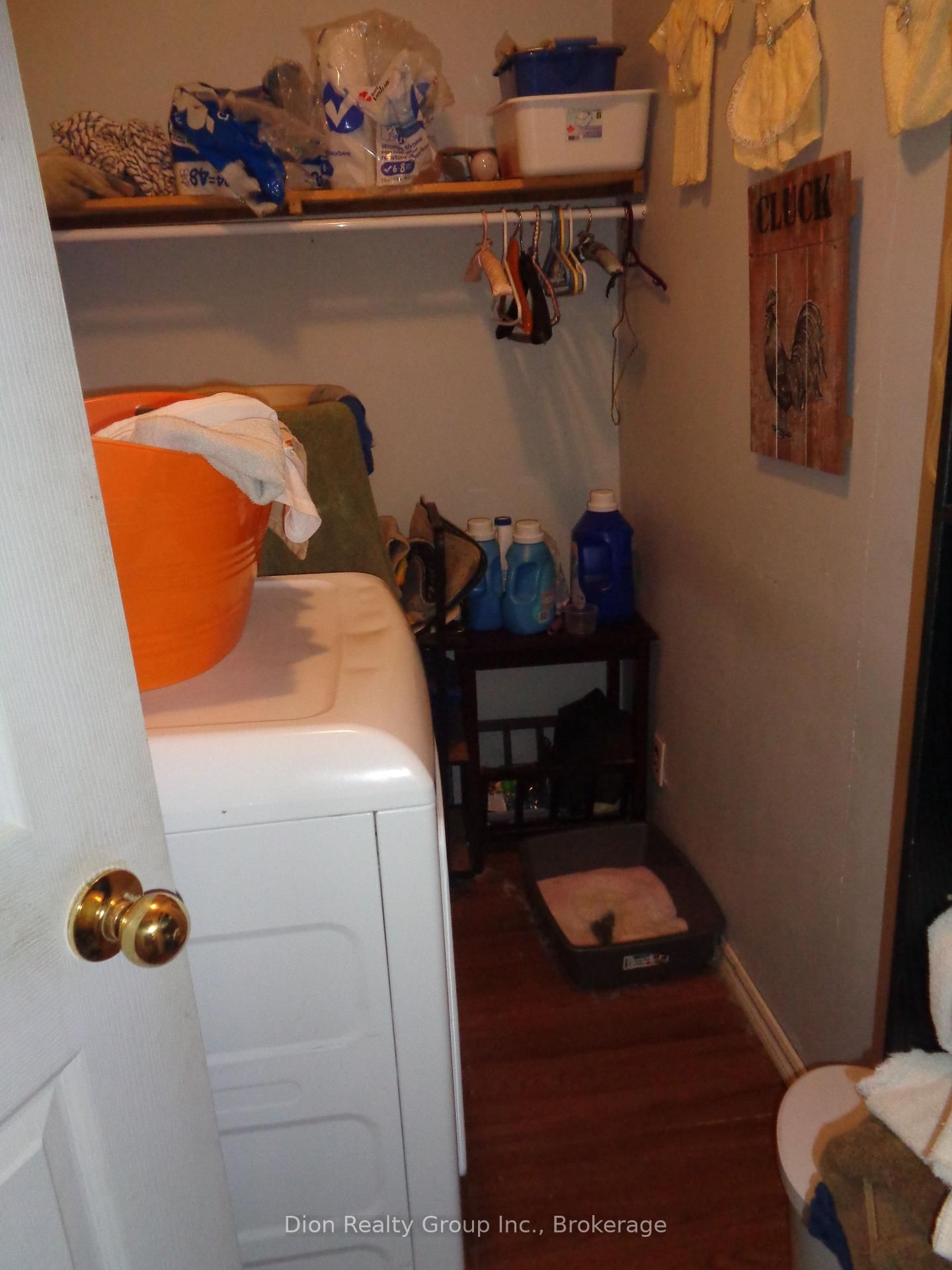 Listing Image 7