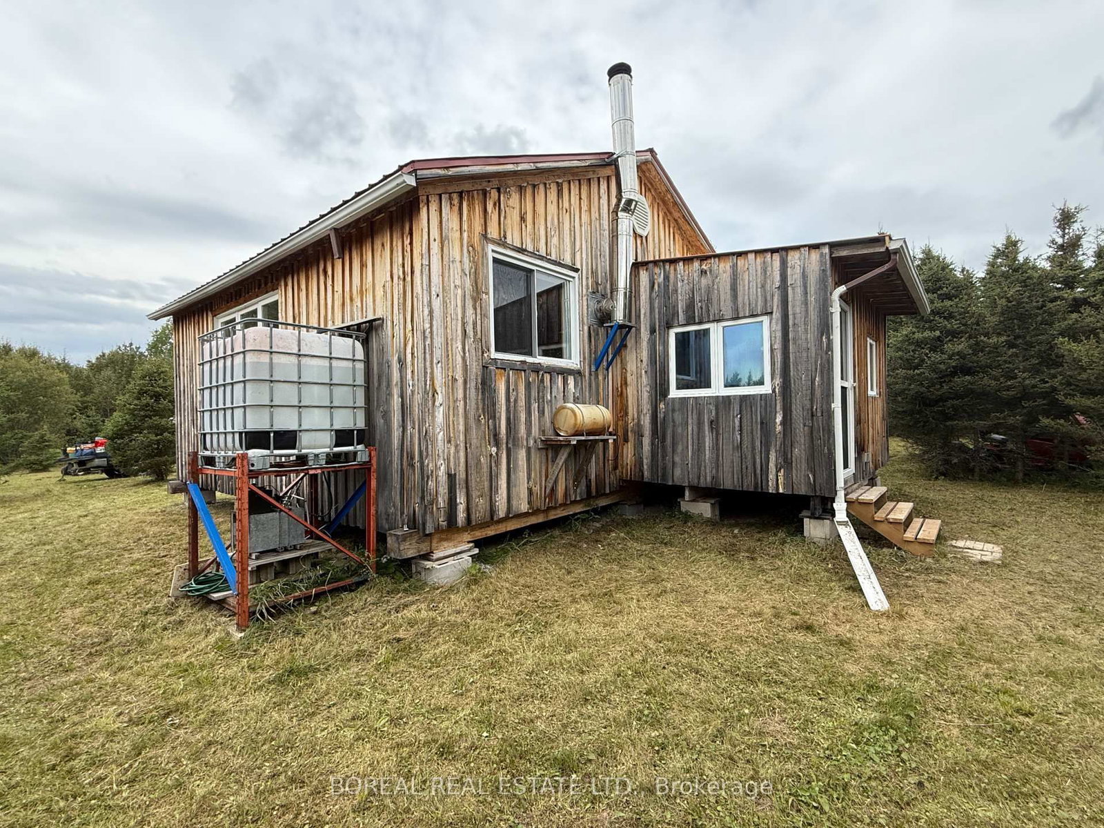 Listing Image 8