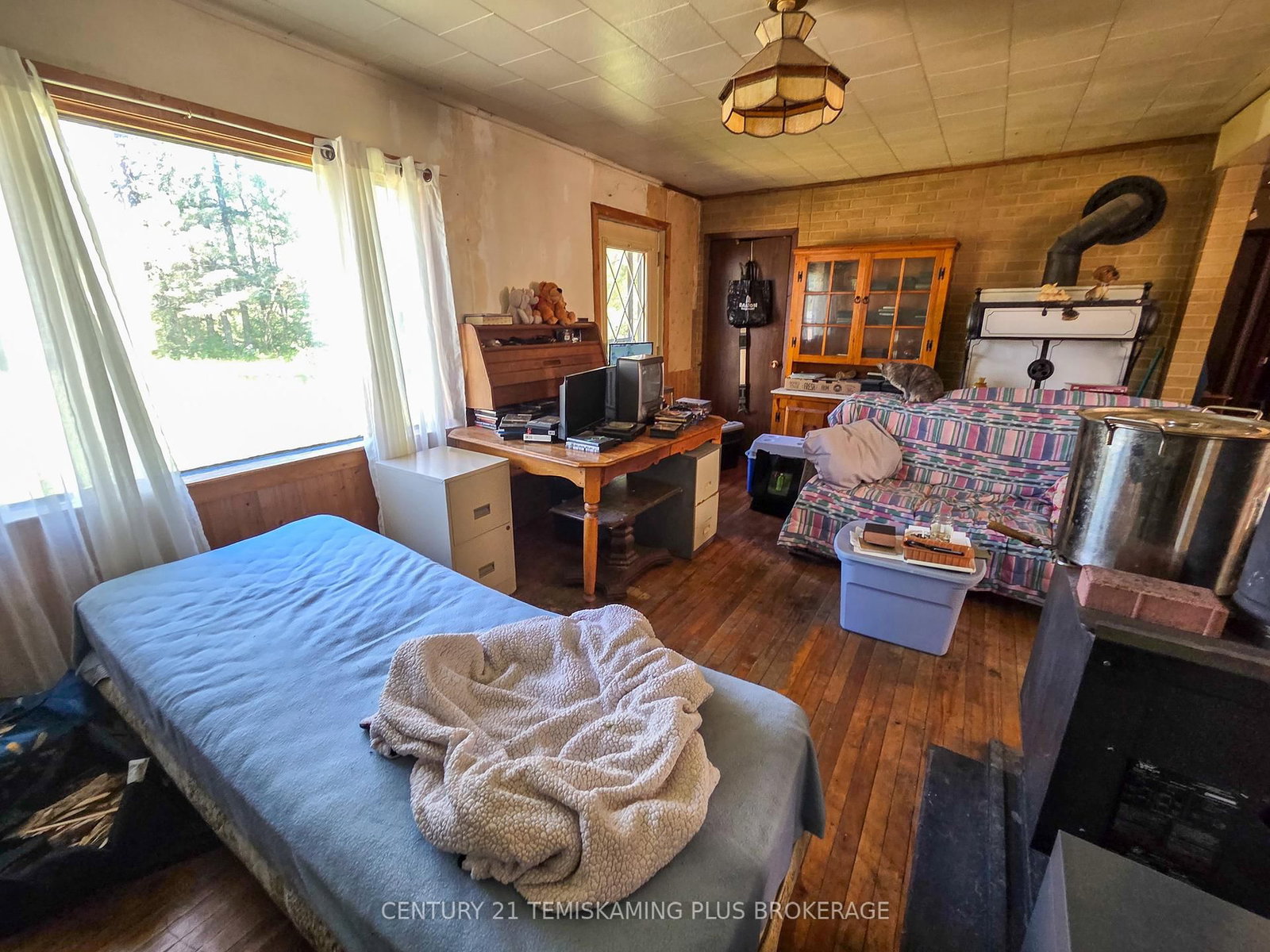 Listing Image 8