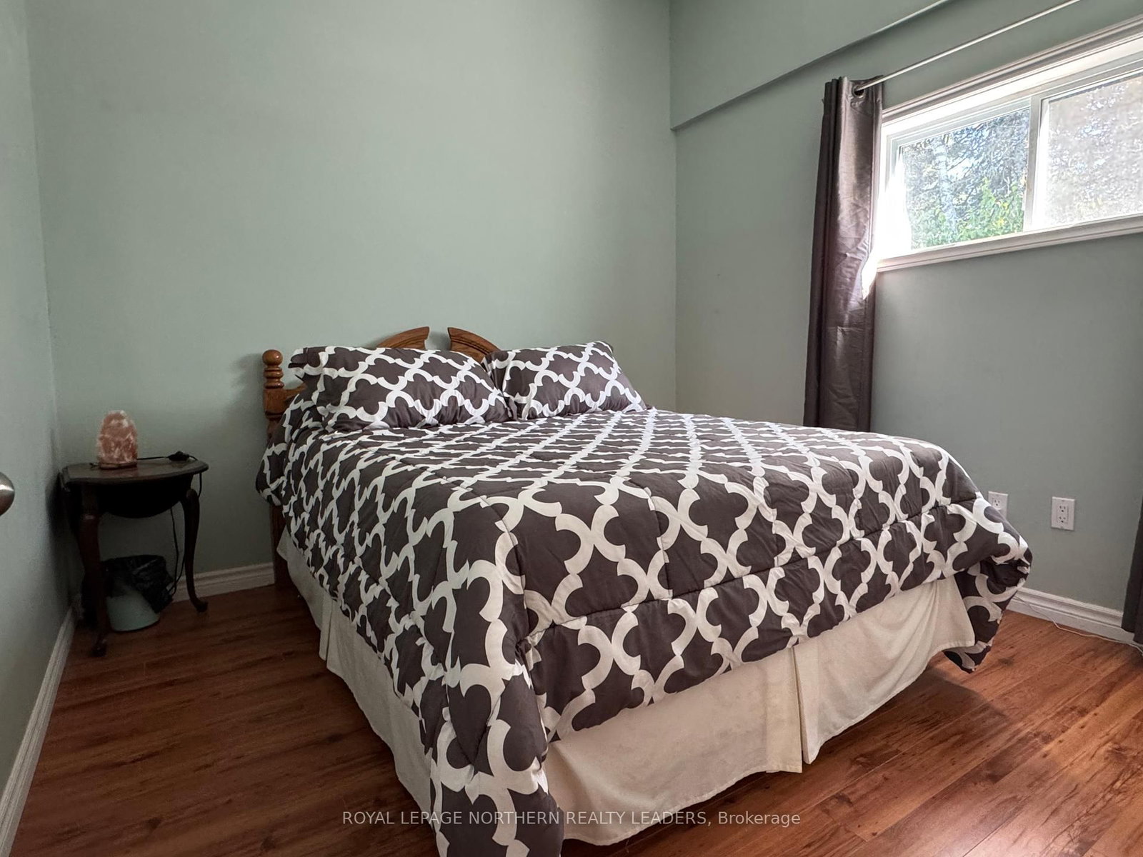 Listing Image 17