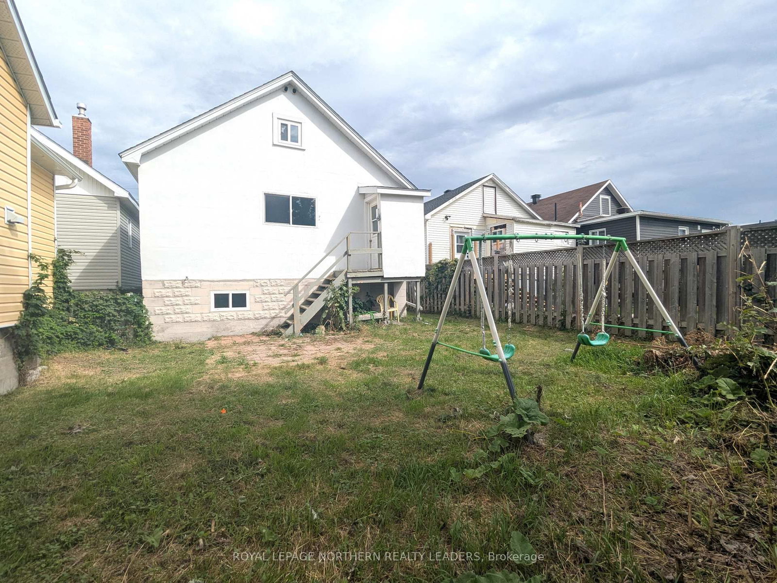 Listing Image 6