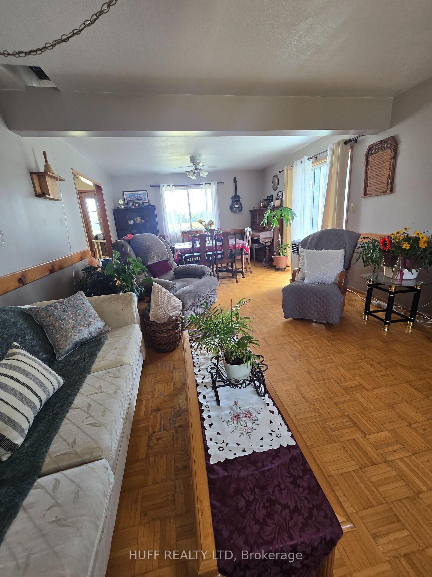 Listing Image 17