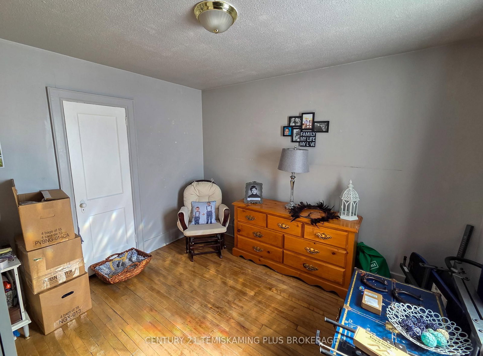 Listing Image 14