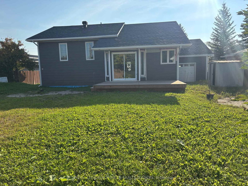 57 Victoria Ave S, Cochrane, P0L 1C0 | Image 2