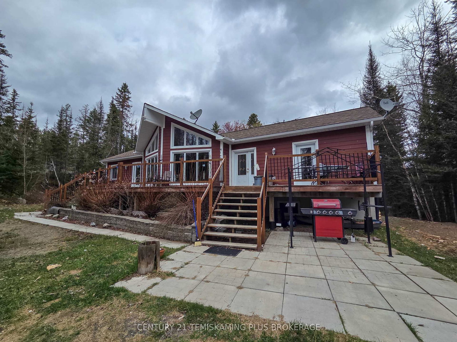 Listing photo 3