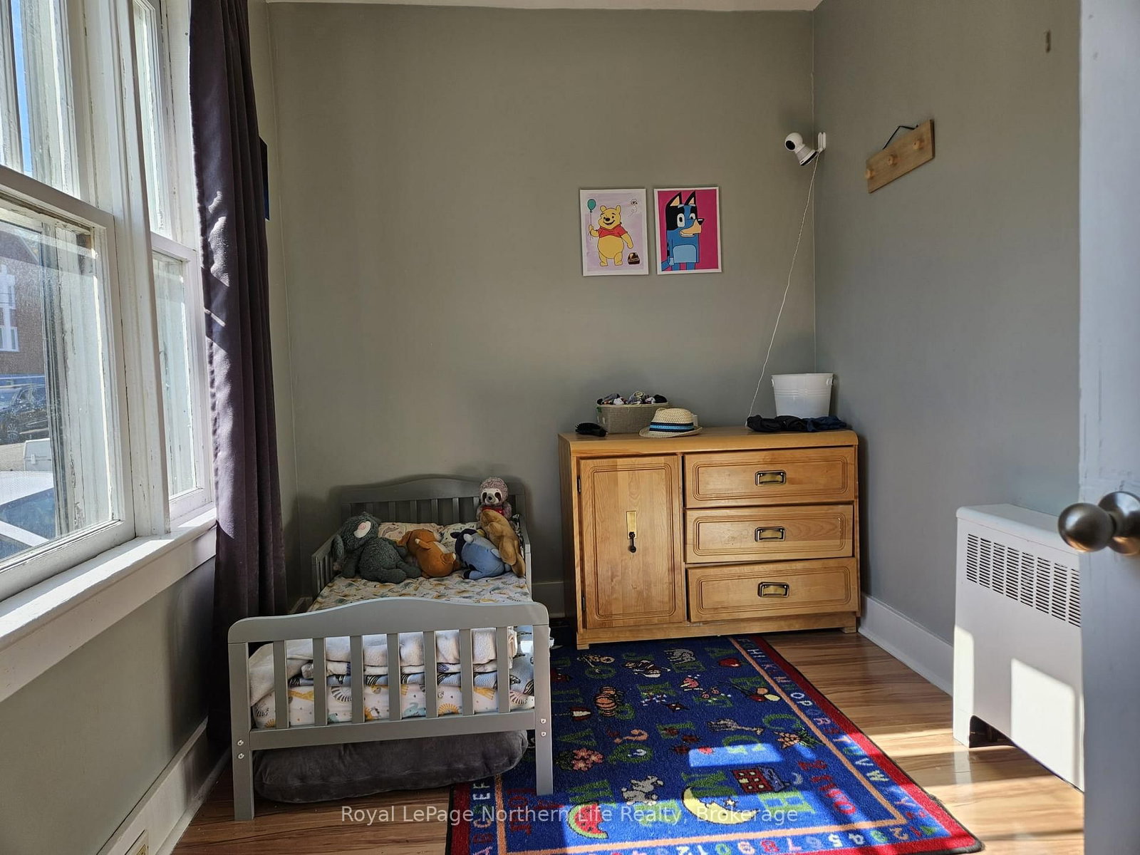 Listing Image 7