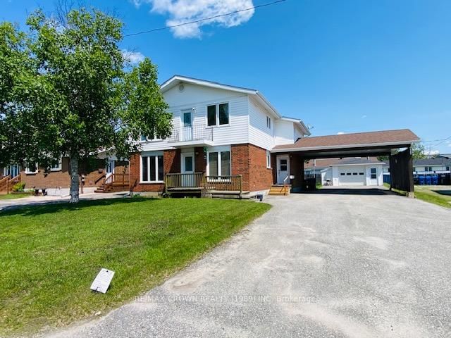 Listing Image 4