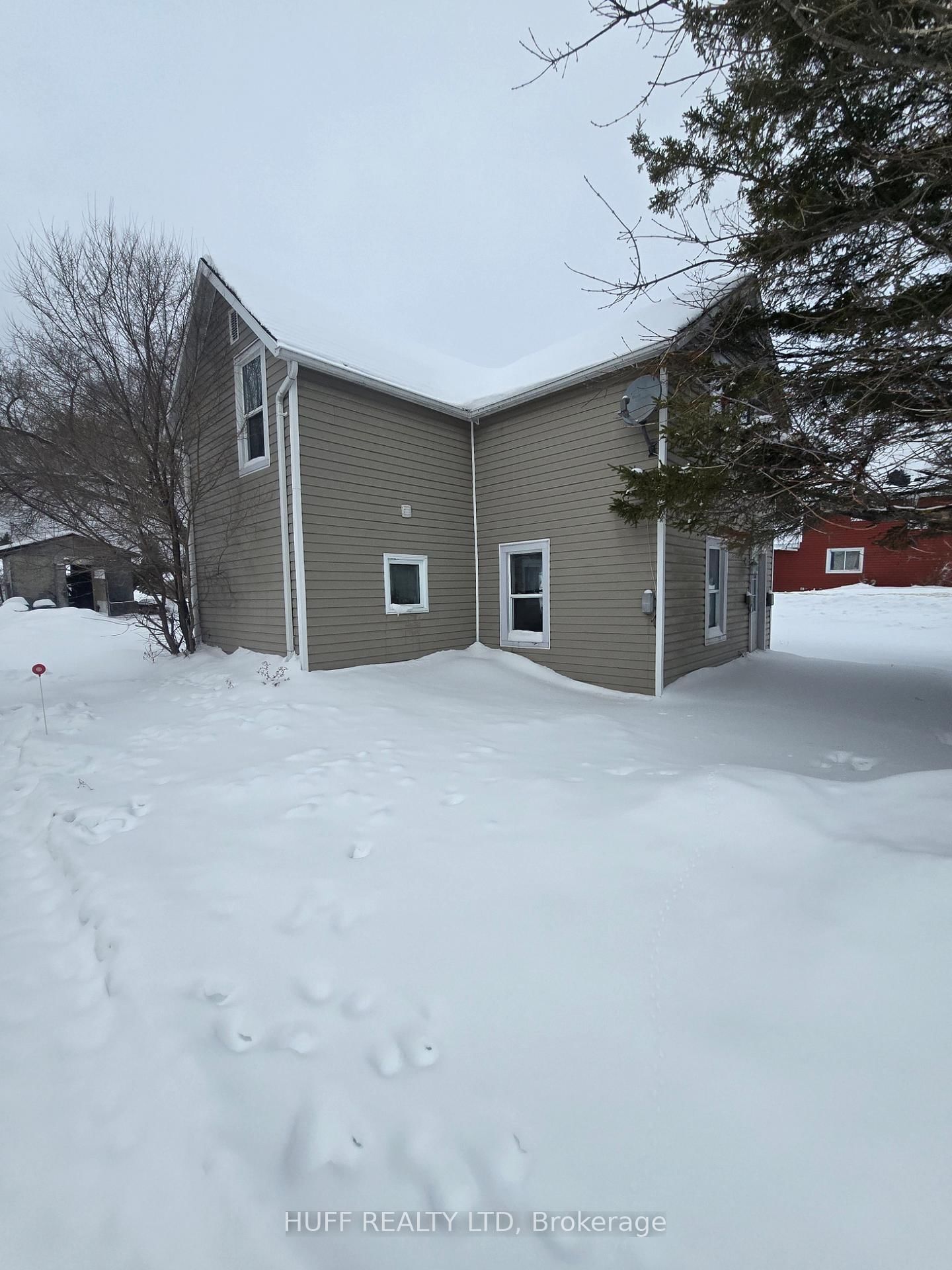 Listing Image 8
