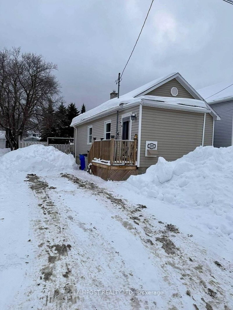 home for sale on 219 Wende Avenue