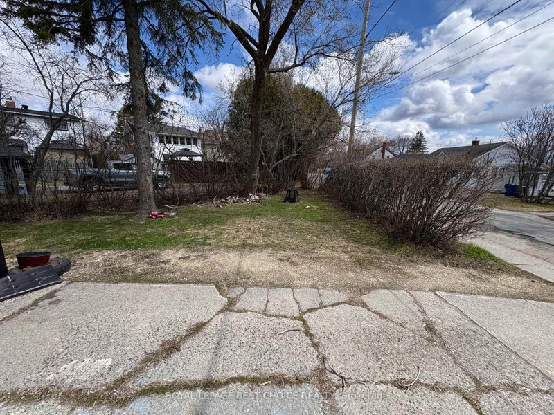 86 Dymond Crescent