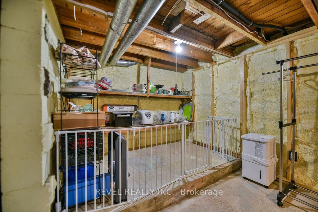 Listing Image 32