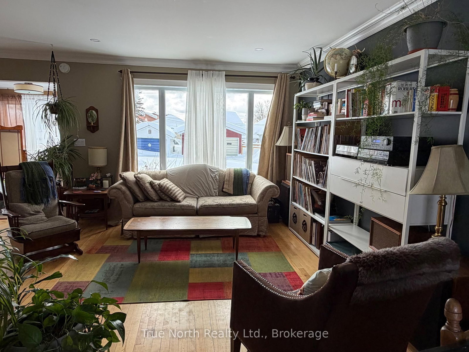 Listing Image 7