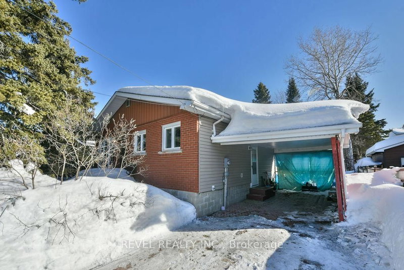 home for sale on 213 Rekela Street N