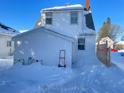246 McCamus Avenue, Temiskaming Shores, Ontario image-0-2