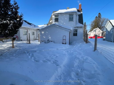 246 McCamus Avenue, Temiskaming Shores, Ontario image-0-3
