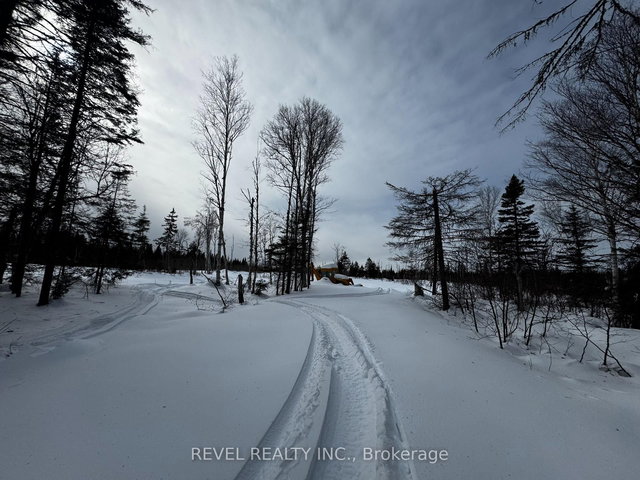 Lot 2 Con 3 Evelyn Township