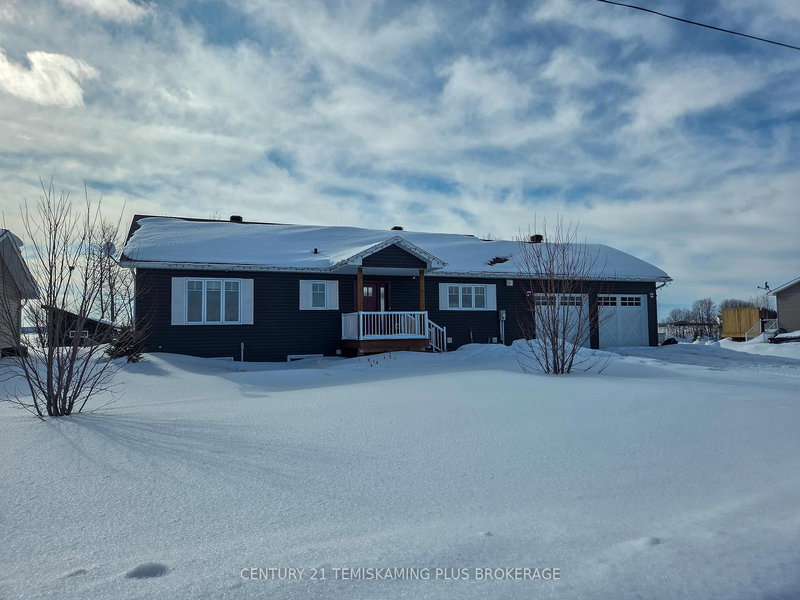 home for sale on 24 St. Joseph Boulevard