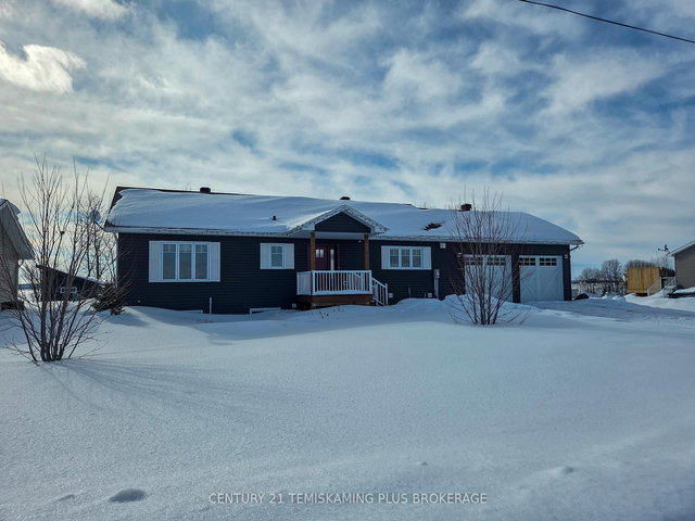 24 St. Joseph Boulevard