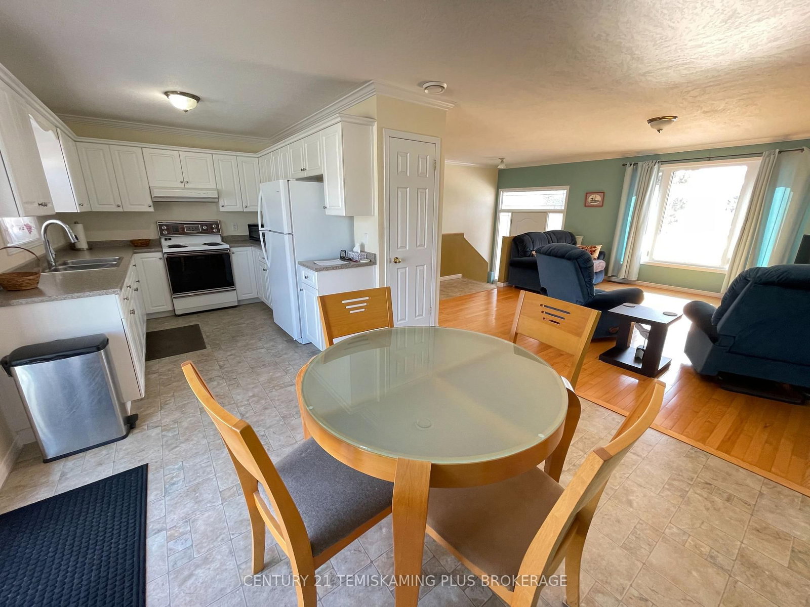 Listing Image 13