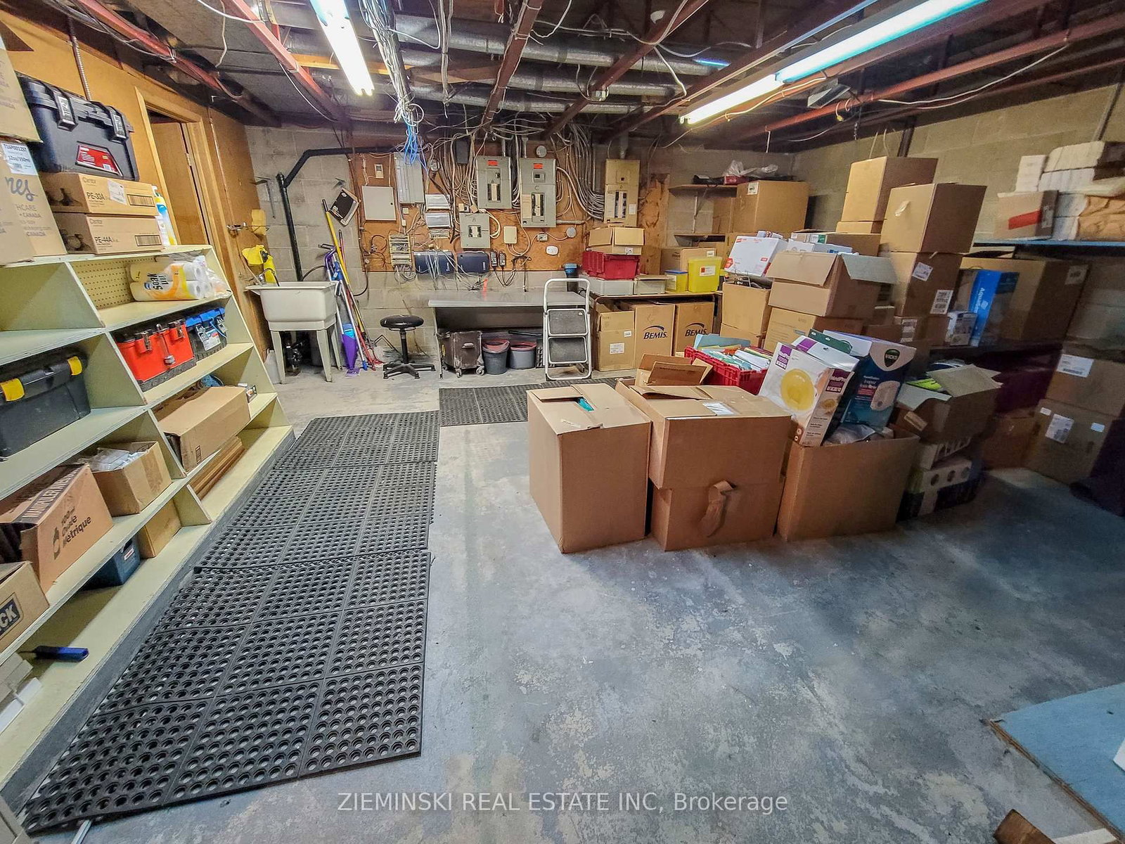 190 Main Street - Photo 14