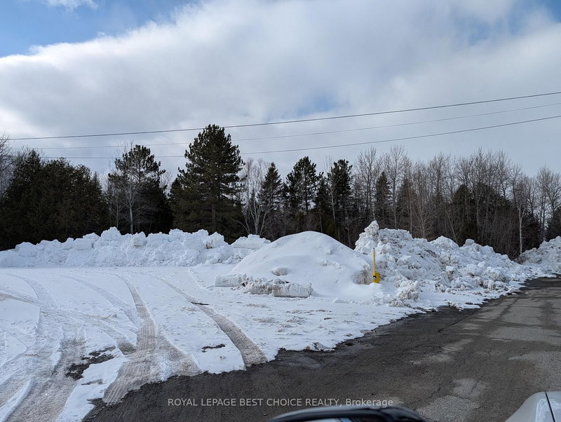 home for sale on 32 Pyrite Street N