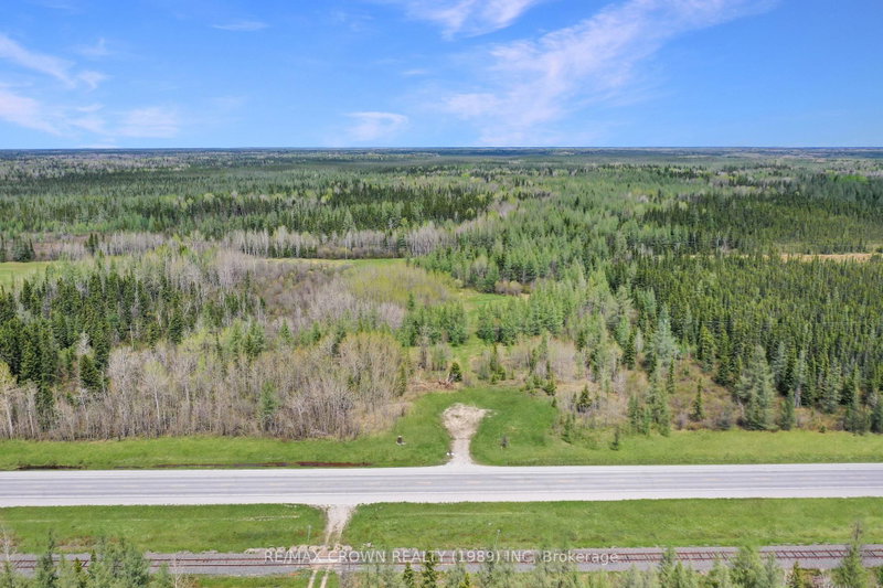 319 Highway 11 photo 4