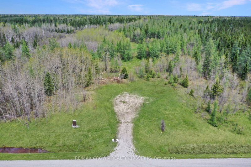 319 Highway 11 photo 5