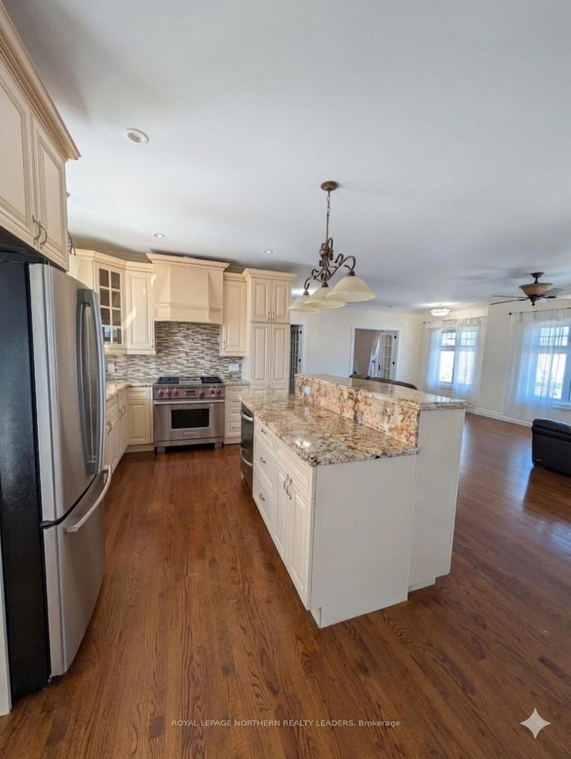 417 James Ave, Timmins, P4N 5T1 | Image 2