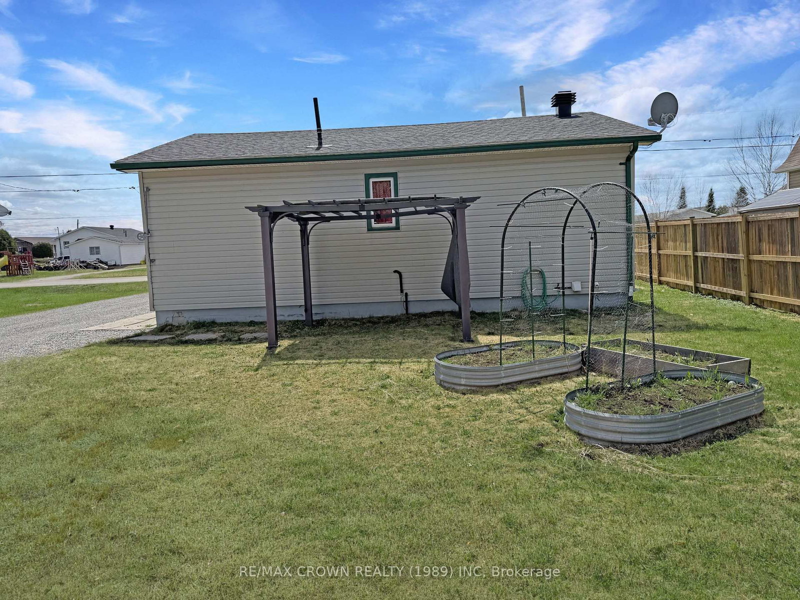 Listing Image 43