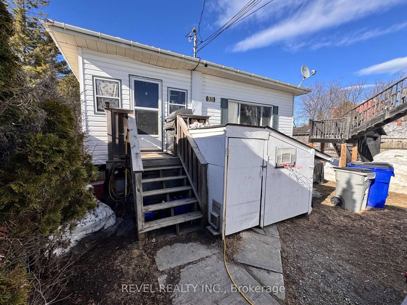 home for sale on 132 Bruce Avenue