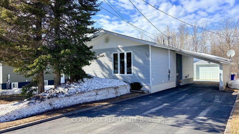home for sale on 308 Princess Street